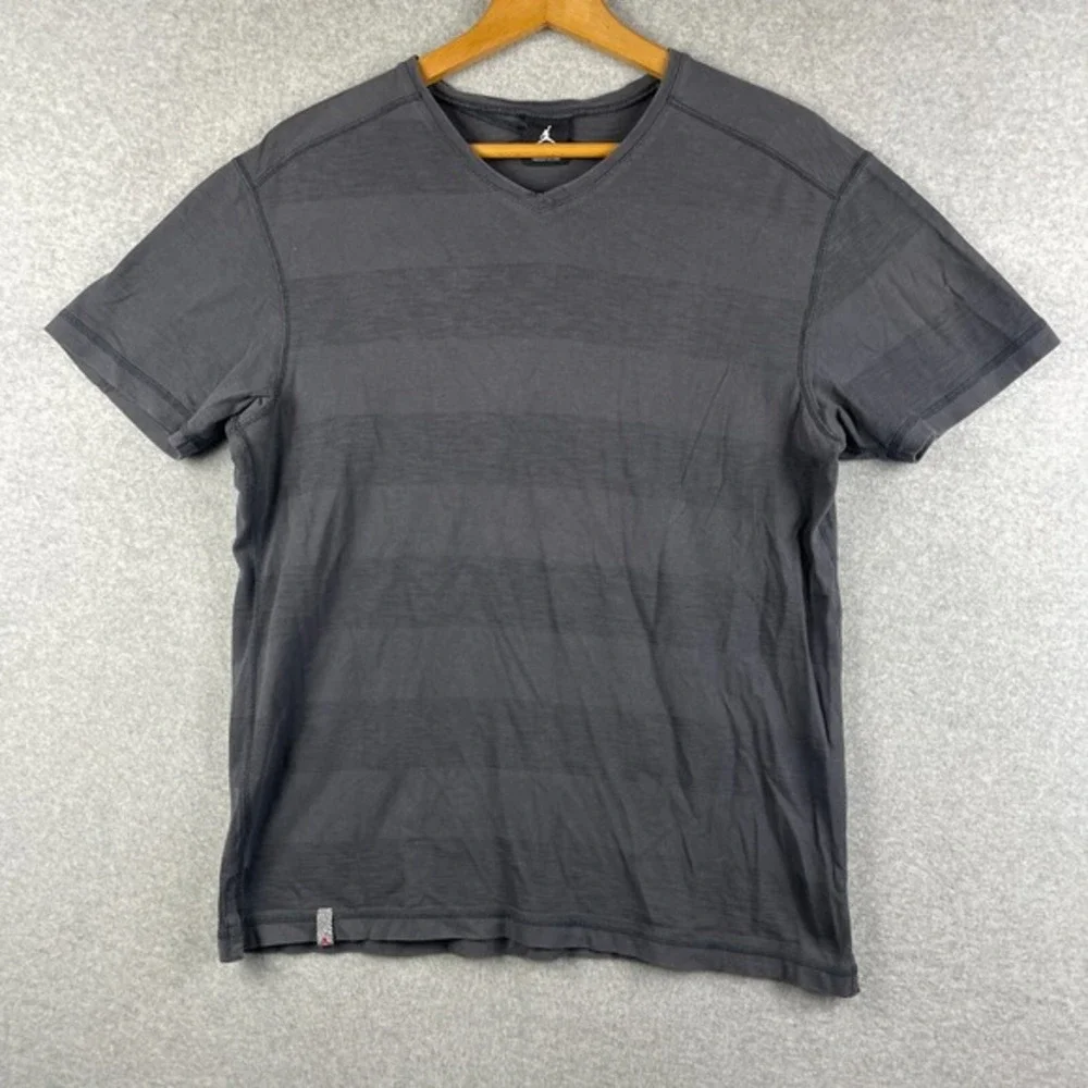 Jordan Shirt Mens Large Gray Striped  V Neck Faded Elephant Tag Michael Nike